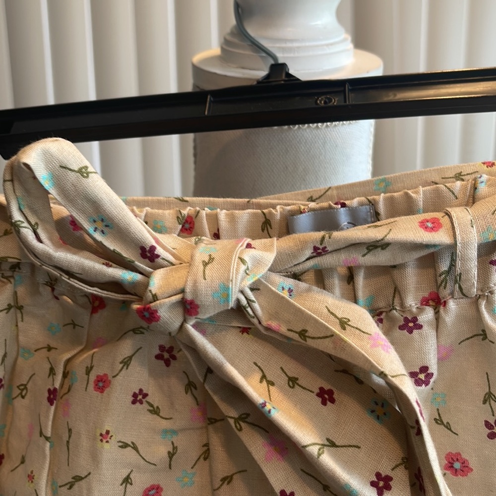 NWOT JUSTE CLE European cotton floral scared for girls available in sizes 8 & 10 - Picture 3 of 6